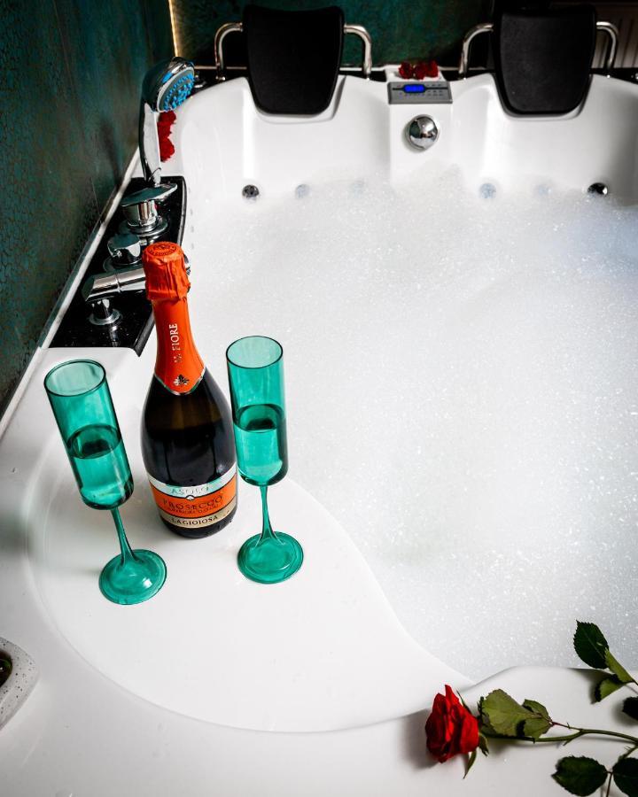 Jacuzzi & Bike Apartment, Krakow Dış mekan fotoğraf